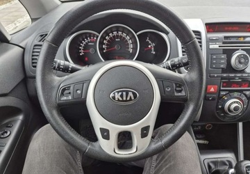Kia Venga Mikrovan 1.4 DOHC CVVT 90KM 2013 Kia Venga Kia Venga ROK 2013 1.4 Benzyna 90KM, zdjęcie 12
