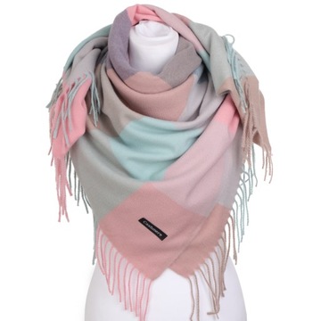 Женский клетчатый шарф