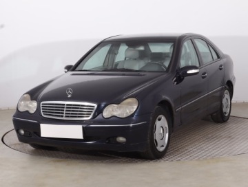 Mercedes Klasa C W203 Sedan W203 2.1 (C 220 CDI) 143KM 2001 Mercedes C C 220 CDI , Salon Polska, Automat, HAK, zdjęcie 1