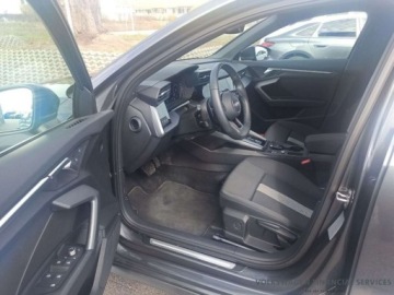 Audi A3 8Y Limousine Facelifting 1.5 35 TFSI 150KM 2025 Audi A3 Limousine Kamera cofania, Wirtualny Kokpit Audi , Ambiente , Refle, zdjęcie 9