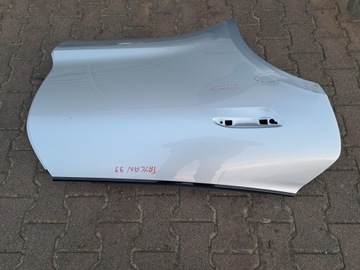 DVEŘE ZADNÍ PRAVÉ PORSCHE TAYCAN 9J1