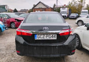 Toyota Corolla XII Sedan 1.6 Valvematic Dual VVT-i 132KM 2019 Toyota Corolla 2019r, 1.6 Benzyna. Uszkodzone boki. Jezdzi. 1.6 Benzyna, zdjęcie 17