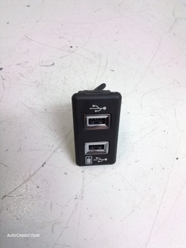 N240 ZŁĄCZE GNIAZDO PORT USB OPEL CROSSLAND X 39132905