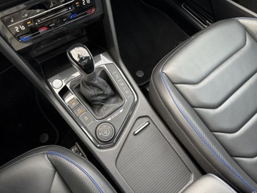 Volkswagen Tiguan II SUV R 2.0 TSI 320KM 2023 Volkswagen Tiguan TSI 4Motion 320KM R Harman Kardon Area View Hak FV23, zdjęcie 21