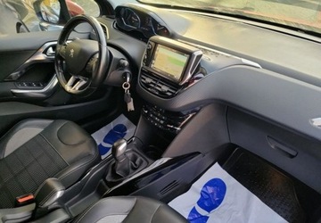 Peugeot 2008 I SUV Facelifting 1.2 PureTech 110KM 2017 Peugeot 2008 Skora Super wersja 1.2 Benzyna 110KM, zdjęcie 13