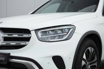 Mercedes GLC C253 SUV Facelifting 2.0 200d 163KM 2022 Mercedes-Benz GLC 200d 4Matic AMG Line Salon PL Autotrade 2.0 Diesel, zdjęcie 1