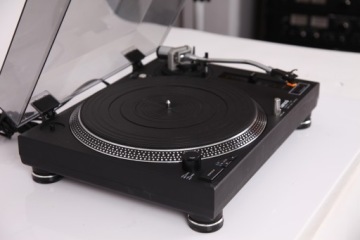 Проигрыватель проигрывателя Lenco L-3807
