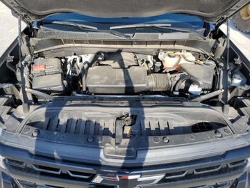 Chevrolet Silverado II 2022 Chevrolet Silverado C1500 RST 2022 5.3l 5.3 Benzyna 355KM, zdjęcie 6