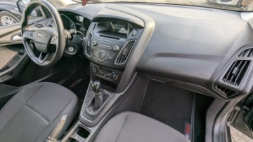 Ford Focus III Kombi Facelifting 1.0 EcoBoost 100KM 2017 Ford Focus 1.0i 101PS OPŁACONY Bezwypadkowy, zdjęcie 17