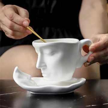 3D Человеческое Лицо Поцелуй Кружка Стол Искусство Чашка Чая Белая