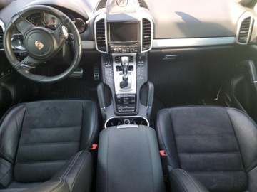 Porsche Cayenne II SUV 4.8 V8 420KM 2013 Porsche Cayenne 2013 Porsche Cayenne GTS 4.8 Benzyna 420KM, zdjęcie 8