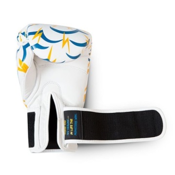 Перчатки для тайского бокса StormCloud Blizzard Monstercloud, белые, 14 унций