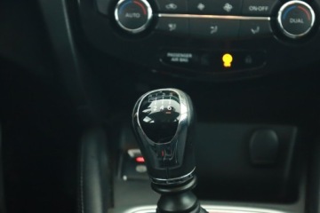 Nissan Qashqai II Crossover 1.2 DIG-T 115KM 2016 Nissan Qashqai 1.2 DIG-T, Salon Polska, Klima, zdjęcie 10