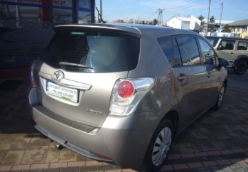 Toyota Verso Minivan Facelifting 1.6 D-4D 112KM 2014 Toyota Verso Toyota Verso VERSO 1.6 Diesel 111KM, zdjęcie 6