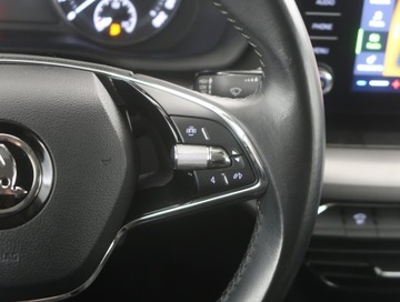 Skoda Octavia IV Liftback 2.0 TDI 115KM 2020 Skoda Octavia 2.0 TDI, Salon Polska, Serwis ASO, zdjęcie 16