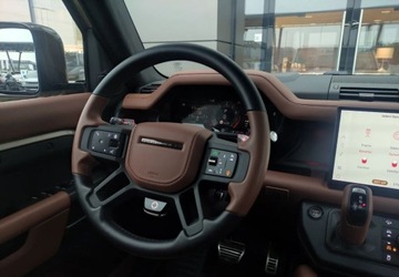 Land Rover Defender IV (L663) 90 5.0P V8 525KM 2025 Land Rover Defender Defender MY25.5 4.4P V8 635 PS AWD Auto 110 OCTA 4.4, zdjęcie 17