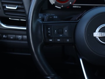 Nissan Qashqai III Crossover 1.3 DIG-T MHEV 158KM 2022 Nissan Qashqai 1.3 DIG-T MHEV, Salon Polska, zdjęcie 19