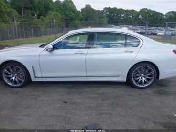 BMW Seria 7 G70 2022 BMW Seria 7 740i 2022 3.0l 3.0 Benzyna 335KM, zdjęcie 2