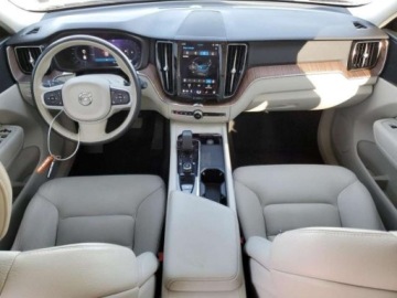 Volvo XC60 II 2022 Volvo XC 60 2022r., 4x4, 2.0L 2.0 Hybryda 247KM, zdjęcie 6
