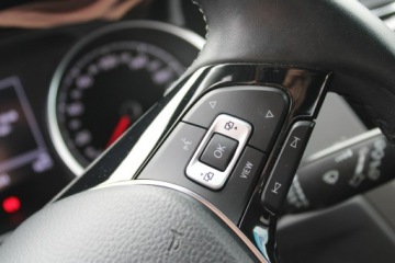 Volkswagen Touran III 2.0 TDI SCR 122KM 2022 Volkswagen Touran EVO Comfortline Gwarancja S, zdjęcie 22