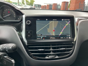 Peugeot 208 I Hatchback 5d Facelifting 1.2 PureTech 82KM 2018 Peugeot 208 1.2 benzyna 83 KM nawigacja LED zarej w PL zadbany zamia, zdjęcie 9