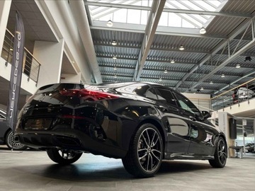 Mercedes CLA C118/X118 Coupe Facelifting 1.3 200 163KM 2025 MERCEDES-BENZ CLA 200 AMG Line Sedan 1.3 (163KM) 2025, zdjęcie 1