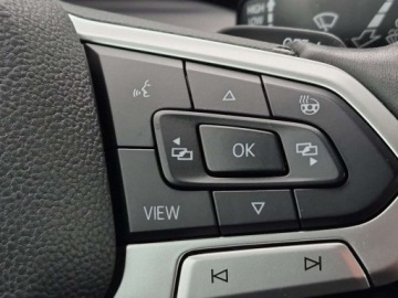 Volkswagen Golf VIII Variant 2.0 TDI 150KM 2021 Volkswagen Golf Variant Martwe poleVirtualFaktura23 Masaz fotela kierowcy, zdjęcie 24