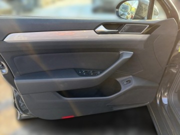 Volkswagen Passat B8 Variant Facelifting 2.0 TDI SCR 150KM 2022 Volkswagen Passat Volkswagen Passat B8 2.0 TDI / B, zdjęcie 10