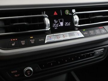 BMW Seria 1 F40 2020 BMW 118 automat full LED klima auto grzane fotele, zdjęcie 24