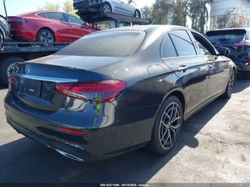 Mercedes Klasa E W213 2022 Mercedes-Benz Klasa E 350 2022 2.0l 2.0 Benzyna 255KM, zdjęcie 5