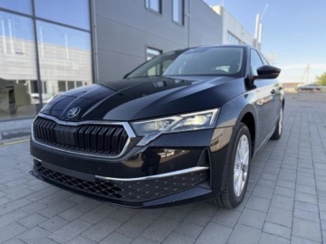 Skoda Octavia IV Liftback 1.5 TSI EVO 150KM 2026 Octavia Edition 130 Selection 1.5 TSI mHEV DSG 150KM 2025, zdjęcie 2