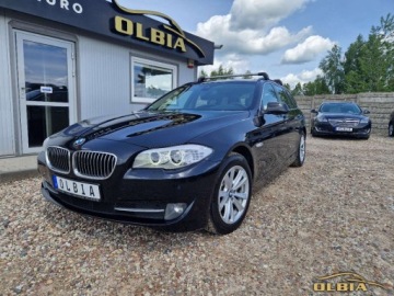 BMW Seria 5 F10-F11 Touring 520d 184KM 2012 BMW Seria 5 Xenon-Led,Hak,Kamera cofania, 2.0 Diesel 184KM, zdjęcie 2