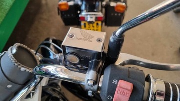 Крышка бачка тормозной жидкости для Honda Shadow VT 125 см.