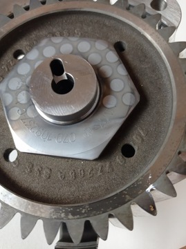KOŁO ZĘBATE ROZRZĄDU VW T5 2.5 TDI AXD 070109237C