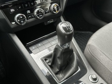 Skoda Octavia III Liftback Facelifting 1.5 TSI ACT 150KM 2019 Skoda Octavia 1.5TSI 150KM Style l Kamera, Salon P, zdjęcie 21