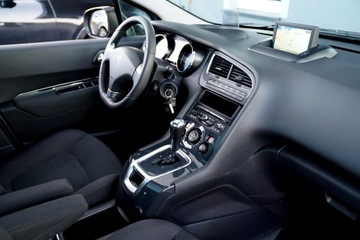 Peugeot 5008 I Minivan Facelifting 2.0 HDi 163KM 2015 Peugeot 5008 FELINE kamera SKÓRA nawi PANORAMA, zdjęcie 22