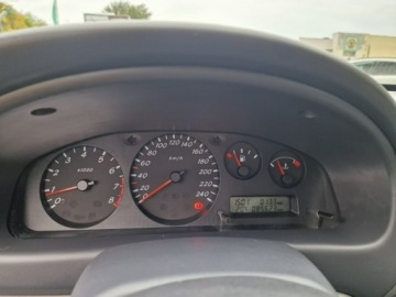 Nissan Almera II Hatchback 1.5 90KM 2003 Nissan Almera 1.5 Benzyna 90 KM, Klimatyzacja, El., zdjęcie 7
