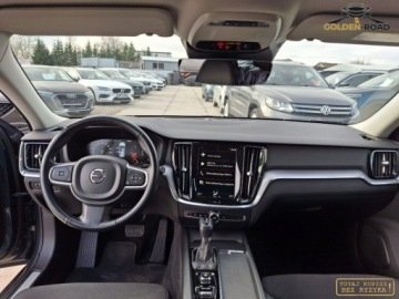 Volvo V60 II  Kombi 2.0 D3 150KM 2019 Volvo V60 2,0 d 150 KM automat navi alu el. klapa hak oplacony 2.0 Diesel, zdjęcie 11