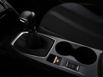 Peugeot 2008 II SUV 1.2 PureTech 130KM 2020 Peugeot 2008 Kamera, Aut.klima, Navi, Bluetooth, zdjęcie 29