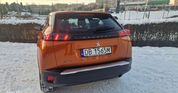 Peugeot 2008 II SUV 1.2 PureTech 100KM 2021 Peugeot 2008 90 Tkm - Bezwypadkowy - Navi - Grzane fotele 1.2 Benzyna 101KM, zdjęcie 4