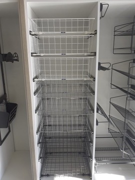 Kosz wysuwany na bieliznę NOMET szuflada druciana do 400 mm biała P1 H20