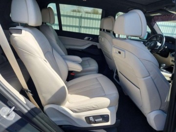 BMW X7 2022 BMW X7 2022 BMW X7 M50I 4.4 Benzyna 523KM, zdjęcie 10