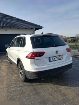 Volkswagen Tiguan II SUV 2.0 TDI 150KM 2020 Volkswagen Tiguan 2.0 TDI SCR Elegance DSG 150KM 2020r bezwypadkowy, ASO, zdjęcie 2
