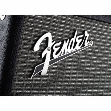 Усилитель басовый кабинет Fender Rumble 115 Cabinet V3