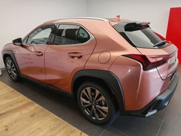Lexus UX Crossover Facelifting 2.0 300h 199KM 2025 Od ręki - 300h F Sport 2.0 Hybrid Dynamic Force 199KM | Podgrzewane fotele!, zdjęcie 3