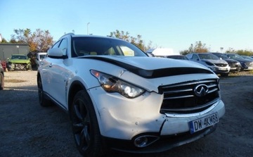 Infiniti QX70 2016 Infiniti QX70 2016r, 3.7 Benzyna. AUTOMAT Uszkodzony przod. Jezdzi. 3.7, zdjęcie 2