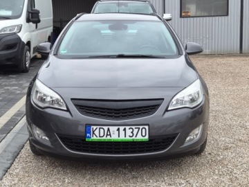 Opel Astra J Sports Tourer 1.4 Turbo ECOTEC 140KM 2012 Opel Astra Sliczna 1.4 b Ful Opcja Bezwypadkowa Zarejestrowana Gwarancja, zdjęcie 1