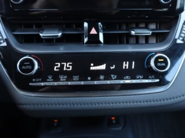 Toyota Corolla XII Sedan 1.8 Hybrid 122KM 2021 Toyota Corolla 1.8 Hybrid, Salon Polska, zdjęcie 20