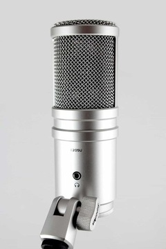 SUPERLUX E205U USB КОНДЕНСАТОРНЫЙ СТУДИЙНЫЙ МИКРОФОН