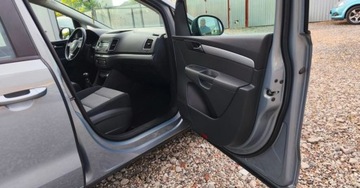 Volkswagen Sharan II Van 2.0 TDI-CR BMT 140KM 2010 Volkswagen Sharan Volkswagen Sharan 2.0 TDI Trendline 2.0 Diesel 140KM, zdjęcie 19